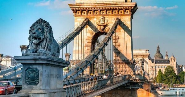 Nova Godina Budimpešta Veličanstveni trgovi